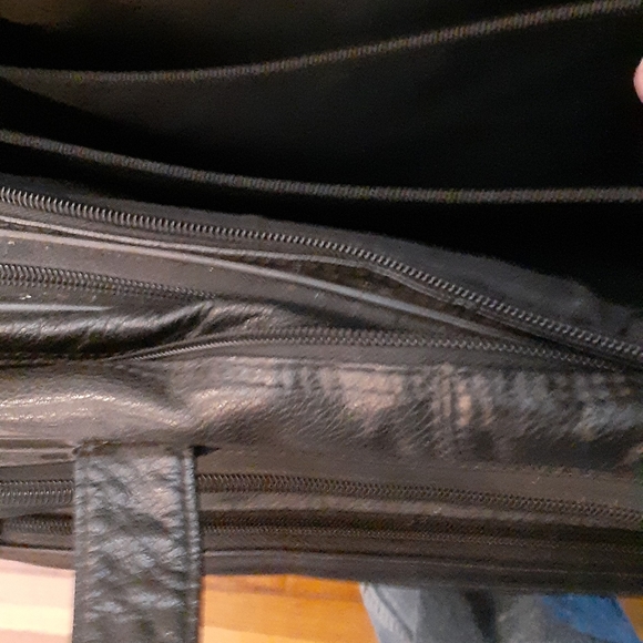 Samsonite Leather Computer Business Handbag - Picture 3 of 5